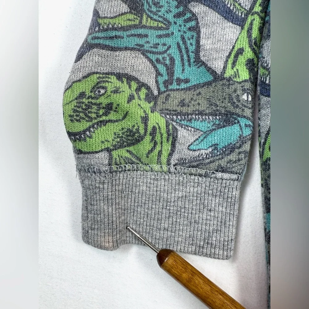 GYMBOREE Boys Dinosaur Sweatshirt 2T Fleece Pullover Playful Prehistoric Print‎